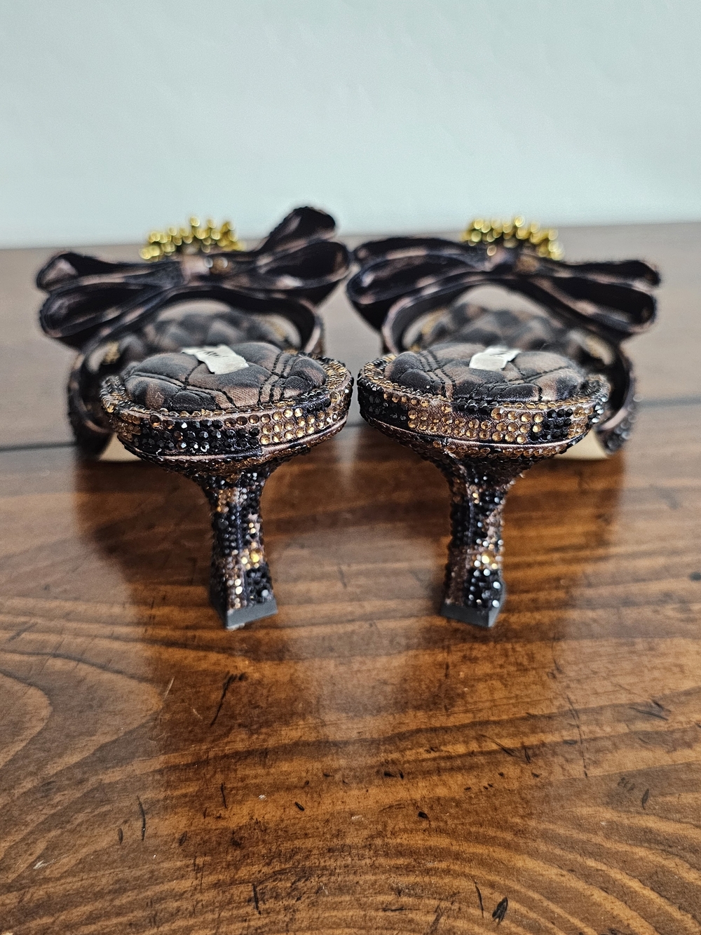 Gianni Bini Leopard Print Bow Heel Shoes Jewel/Rhinestone Women's Sz 6, 6.5, 7.5 - Picture 4 of 9